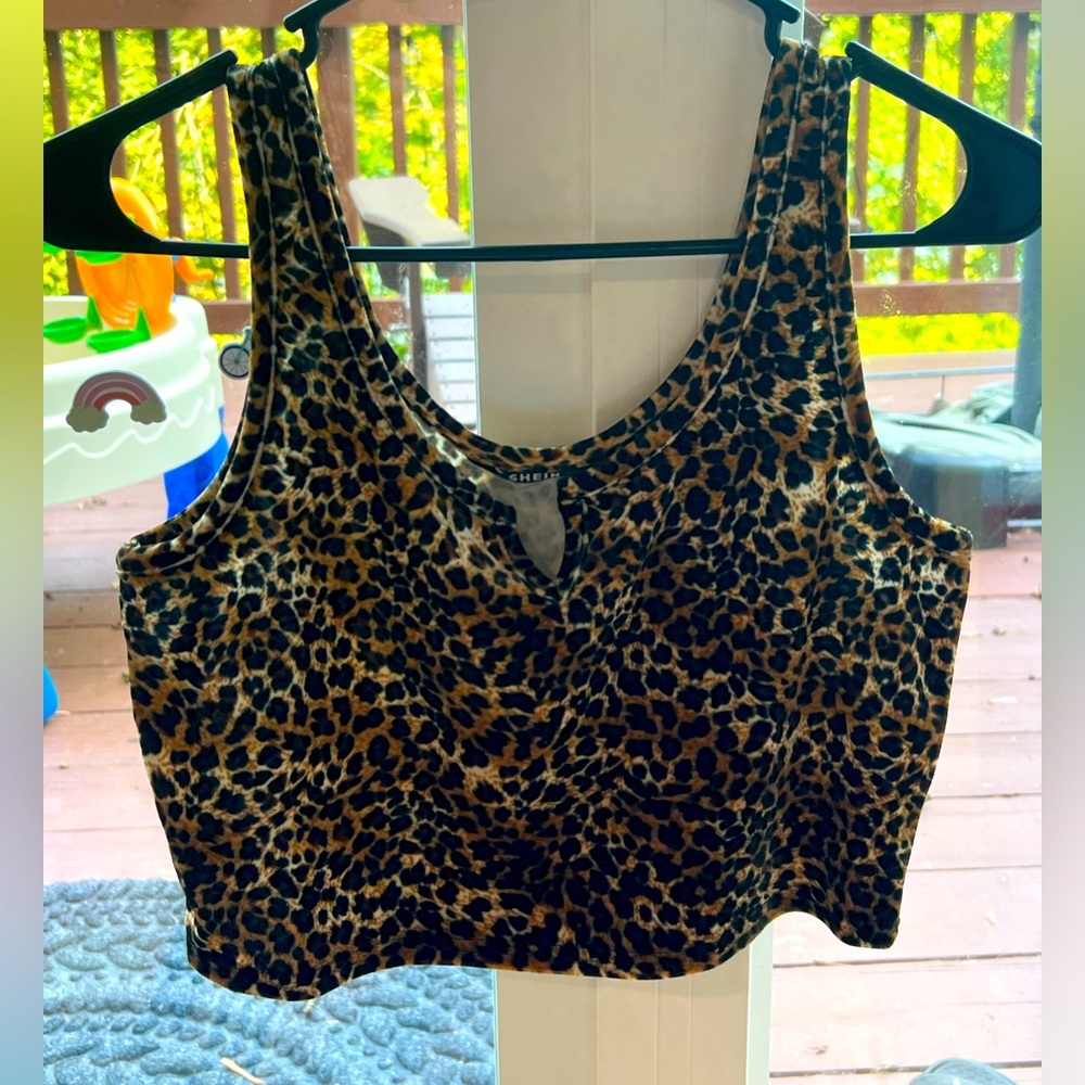 Leopard print crop top